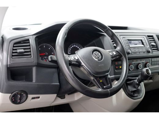 Volkswagen Transporter T6 2.0 TDI E6 L1H1 Highline D.C. LED/ACC 02-2018 ActivLease financial lease