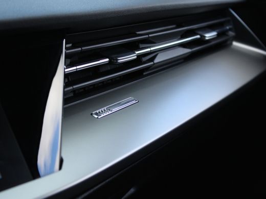 Audi A3 Limousine 30 TFSI Business edition NL AUTO | NIEUWE TYPE | VIRTUAL COCKPIT | VELGEN | AUTOMAAT | ActivLease financial lease
