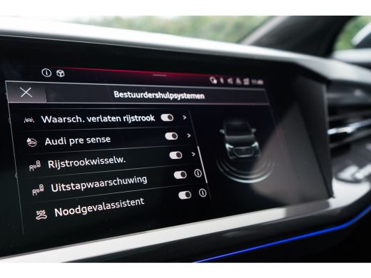 Audi Q4 Sportback e-tron 40 / 2x S-line/ Sonos/ Head-Up Display /Ruit-lederen bekleding/ Adaptive Cruise Control/ Panorama... ActivLease financial lease