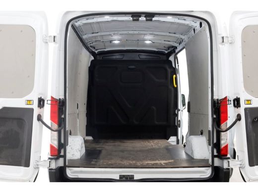 Ford Transit 350 2.0 TDCI 170pk RWD L3H2 Trend ACC/Navi/Camera Trekhaak 2900kg 01-2020 ActivLease financial lease