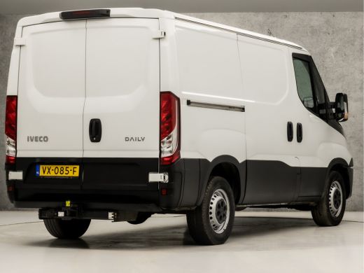 Iveco Daily 35S13V 2.3 300 H1 (3 ZITS, NAP, COMFORT STOELEN, RADIO, ELEK PAKKET, TREKHAAK, NIEUWE APK, NIEUWS... ActivLease financial lease