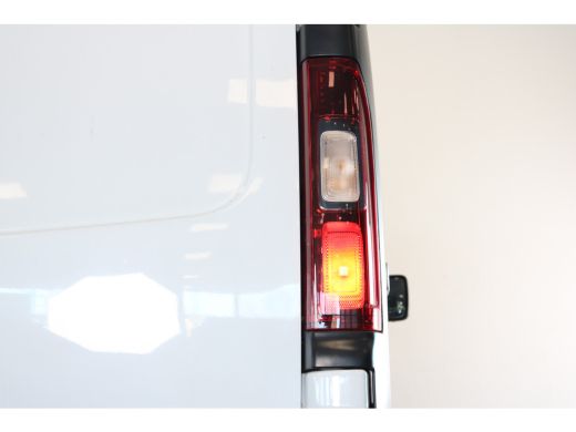 Opel Vivaro 1.6 CDTI L2H1 DC Edition 95pk | NAVI | AIRCO | LED | PDC | TREKHAAK | IMPERIAAL | BLUETOOTH | CRU... ActivLease financial lease