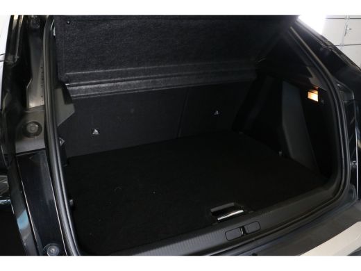 Peugeot 2008 1.2 PureTech Allure 100pk | Navi | Camera | Keyless | Parkeersensoren V + A | DAB | Cruise contro... ActivLease financial lease