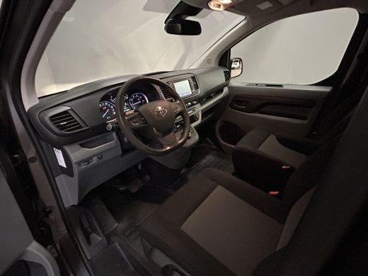 Toyota ProAce Worker Toyota 2.0 D-4D Professional Long 177  | Achterdeuren met ruiten | Airco (automatisch) | Anti Blo... ActivLease financial lease