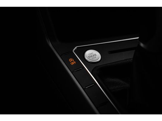 Volkswagen Taigo R-Line Edition Inclusief €2000,- inruilvoordeel | | Achterlichten LED | Afstandscontrolesysteem (... ActivLease financial lease