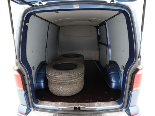 Volkswagen Transporter 2.0 TDI 204pk DSG L1H1 Highline Navigatie Trekhaak Camera Led ActivLease financial lease