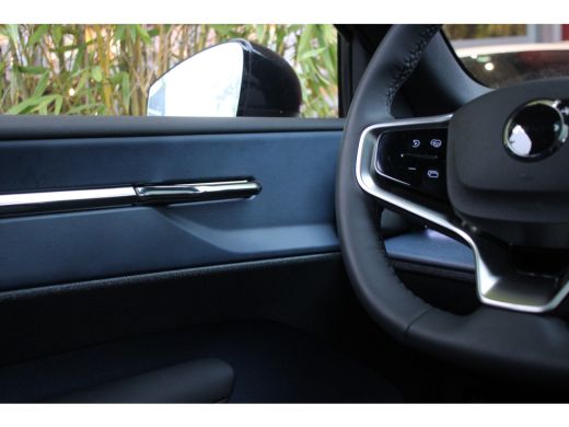 Volvo  EX30 Twin Motor Performance Ultra 428pk 69 kWh | Full Option! | 3,6 sec. 0-100 km/u! | Snelste Volvo o... ActivLease financial lease