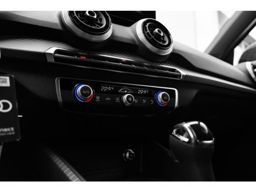 Audi Q2 S edition | Adaptive cruise control | Audi smartphone interface | Audi soundsystem ActivLease financial lease