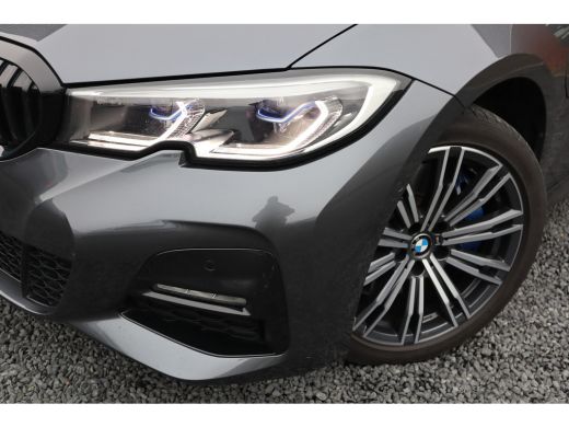 BMW 3-serie 330e High Executive M-Sport Pano / Adaptieve cruise / Laser / Elec stoelen / Trekhaak / Dode hoek / ActivLease financial lease