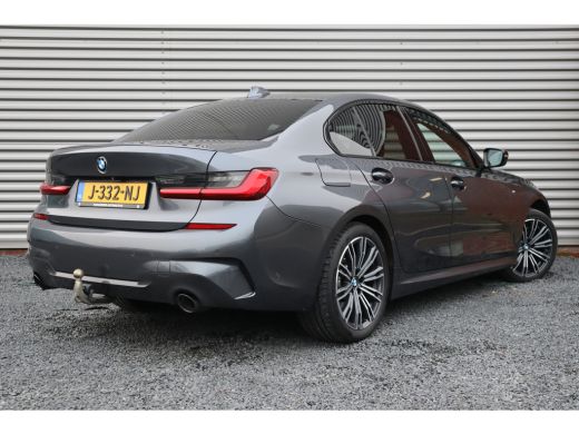 BMW 3-serie 330e High Executive M-Sport Pano / Adaptieve cruise / Laser / Elec stoelen / Trekhaak / Dode hoek / ActivLease financial lease