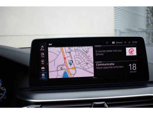 BMW 5 Serie 530e High Executive M-sport PANO ACC Laser-LED Trekhaak Softclose 19" Keyless ActivLease financial lease