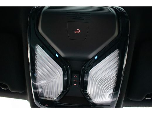 BMW 5 Serie 530e High Executive M-sport PANO ACC Laser-LED Trekhaak Softclose 19" Keyless ActivLease financial lease
