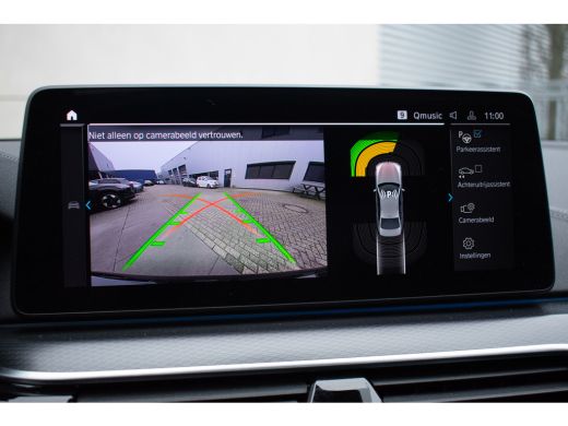 BMW 5 Serie 530e High Executive M-sport PANO ACC Laser-LED Trekhaak Softclose 19" Keyless ActivLease financial lease