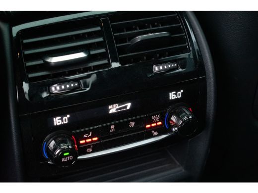BMW 5 Serie 530e High Executive M-sport PANO ACC Laser-LED Trekhaak Softclose 19" Keyless ActivLease financial lease