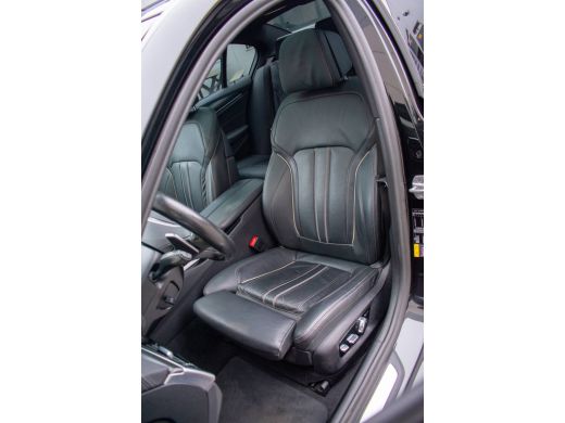 BMW 5 Serie 530e High Executive M-sport PANO ACC Laser-LED Trekhaak Softclose 19" Keyless ActivLease financial lease