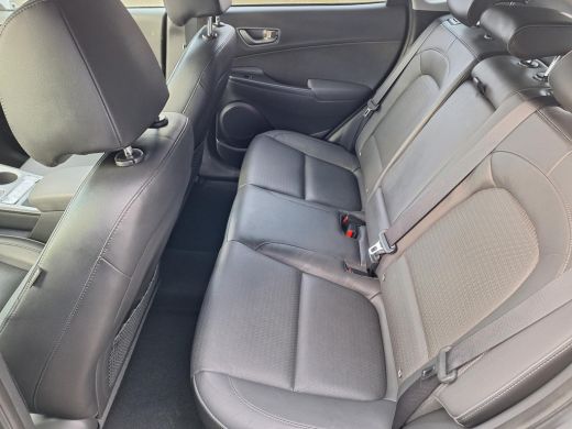 Hyundai KONA EV Premium 64 kWh | Climate control | Lederen bekleding | Navigatiesysteem | Stoelverkoeling/verw... ActivLease financial lease