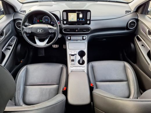 Hyundai KONA EV Premium 64 kWh | Climate control | Lederen bekleding | Navigatiesysteem | Stoelverkoeling/verw... ActivLease financial lease