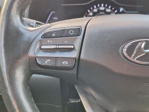 Hyundai KONA EV Premium 64 kWh | Climate control | Lederen bekleding | Navigatiesysteem | Stoelverkoeling/verw... ActivLease financial lease