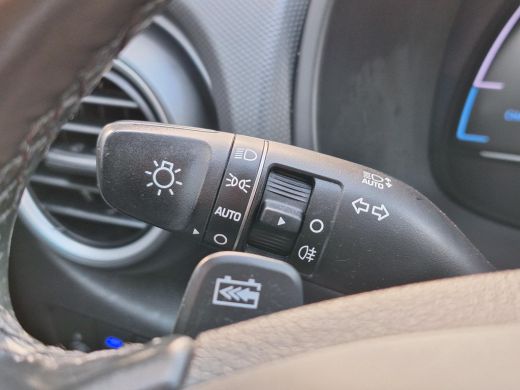 Hyundai KONA EV Premium 64 kWh | Climate control | Lederen bekleding | Navigatiesysteem | Stoelverkoeling/verw... ActivLease financial lease