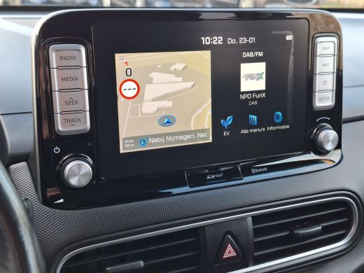 Hyundai KONA EV Premium 64 kWh | Climate control | Lederen bekleding | Navigatiesysteem | Stoelverkoeling/verw... ActivLease financial lease