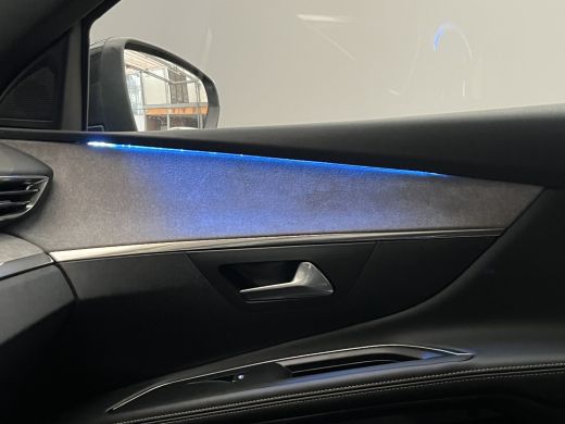 Peugeot 5008 Peugeot 1.2 PureTech GT AUTOMAAT! | Black Pack | 7 Persoons | Leder\Stof | Adaptieve Cruise | Nav... ActivLease financial lease