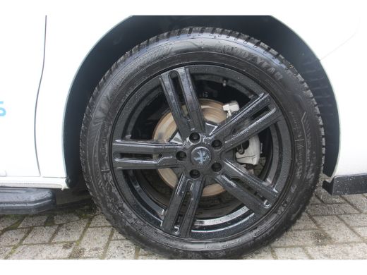 Peugeot Expert Peugeot 2.0 BlueHDI 145 S&S L2 | Automaat | Black edition | Camera | Sidebars | ActivLease financial lease