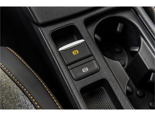 Skoda Octavia Hatchback ŠKODA | Achteruitrijcamera | Chromen grille | Cruise control met speedlimiter ActivLease financial lease