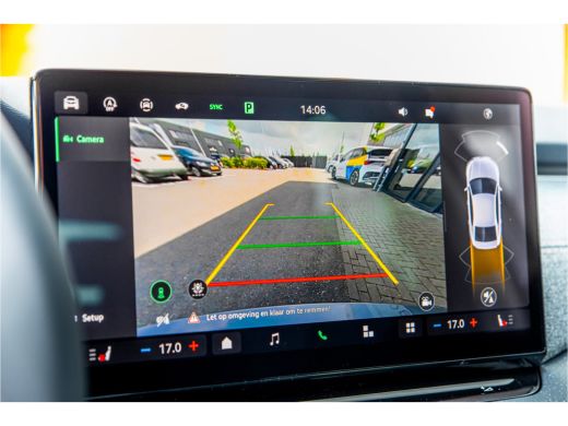 Skoda Octavia Hatchback ŠKODA | Achteruitrijcamera | Chromen grille | Cruise control met speedlimiter ActivLease financial lease