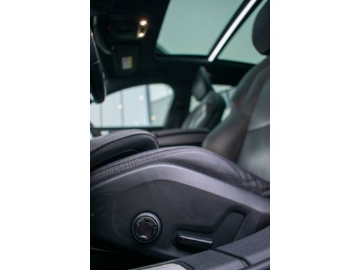 Volvo  V60 2.0 T8 Twin Engine AWD R-Design Pano ACC Leer Camera Keyless Trekhaak ActivLease financial lease