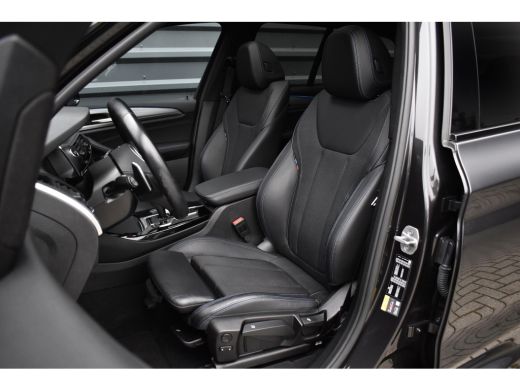 BMW X3 xDrive30e High Executive M Sport | Panoramadak | Camera | Adaptief Onderstel | CarPlay | Adaptive... ActivLease financial lease