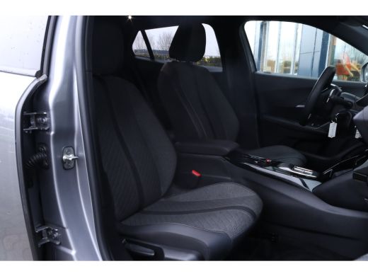 Peugeot 2008 1.2 PureTech 130 Allure Navigatie | PDC | Carplay | Camera | Cruise Control ActivLease financial lease