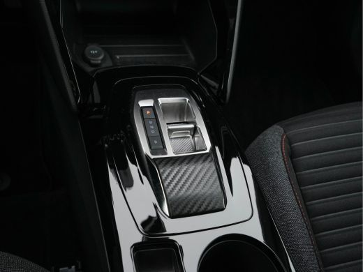 Peugeot e-2008 EV Active Pack 50 kWh [ 3-Fase ] (INCL-BTW) *FULL-LED | CARPLAY | MICROFIBRE-COMFORT-SEATS | CCS-... ActivLease financial lease