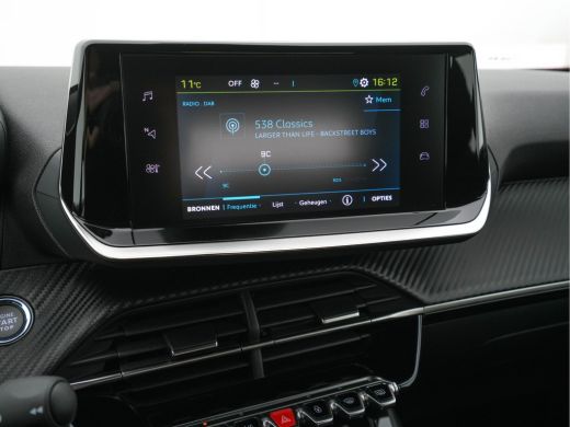 Peugeot e-2008 EV Active Pack 50 kWh [ 3-Fase ] (INCL-BTW) *FULL-LED | CARPLAY | MICROFIBRE-COMFORT-SEATS | CCS-... ActivLease financial lease