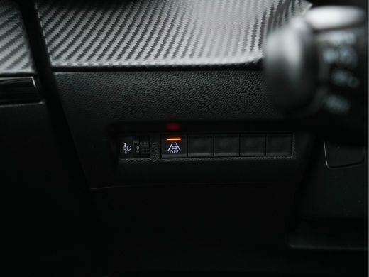 Peugeot e-2008 EV Active Pack 50 kWh [ 3-Fase ] (INCL-BTW) *FULL-LED | CARPLAY | MICROFIBRE-COMFORT-SEATS | CCS-... ActivLease financial lease