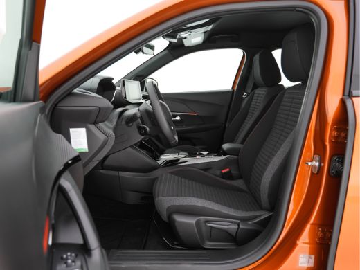Peugeot e-2008 EV Active Pack 50 kWh [ 3-Fase ] (INCL-BTW) *FULL-LED | CARPLAY | MICROFIBRE-COMFORT-SEATS | CCS-... ActivLease financial lease