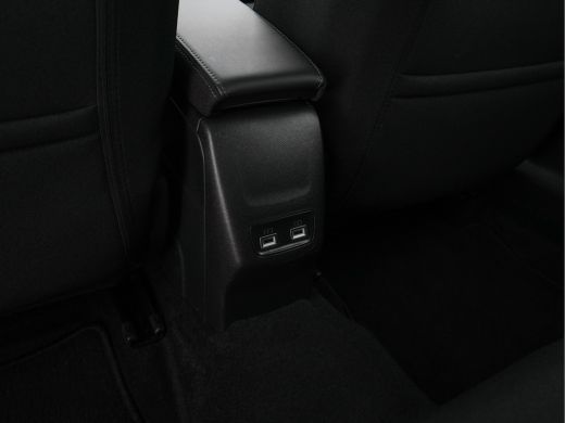 Peugeot e-2008 EV Active Pack 50 kWh [ 3-Fase ] (INCL-BTW) *FULL-LED | CARPLAY | MICROFIBRE-COMFORT-SEATS | CCS-... ActivLease financial lease