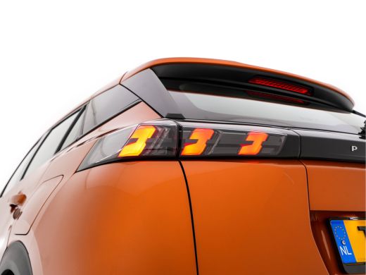 Peugeot e-2008 EV Active Pack 50 kWh [ 3-Fase ] (INCL-BTW) *FULL-LED | CARPLAY | MICROFIBRE-COMFORT-SEATS | CCS-... ActivLease financial lease