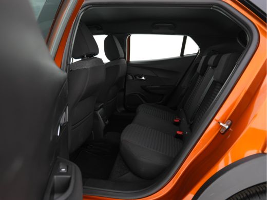 Peugeot e-2008 EV Active Pack 50 kWh [ 3-Fase ] (INCL-BTW) *FULL-LED | CARPLAY | MICROFIBRE-COMFORT-SEATS | CCS-... ActivLease financial lease