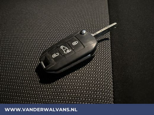 Peugeot Expert 2.0 BlueHDI 123pk L1H1 Euro6 Airco | 2500kg Trekhaak | Cruisecontrol Parkeersensoren ActivLease financial lease
