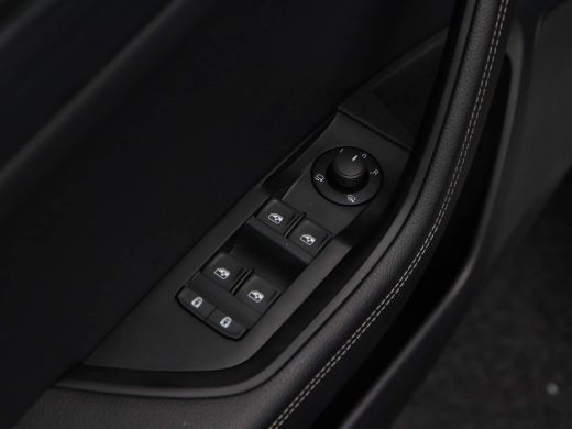 Skoda Superb Combi 1.5 TSi 150 Pk Automaat Business Edition Plus | Cruise | Elek. Achterklep | Stoel Verw. | C... ActivLease financial lease