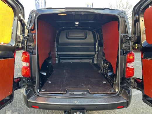Toyota ProAce Worker 2.0 D-4D Automaat Navigator Long ActivLease financial lease