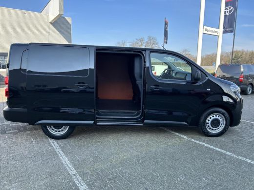 Toyota ProAce Worker 2.0 D-4D Automaat Navigator Long ActivLease financial lease