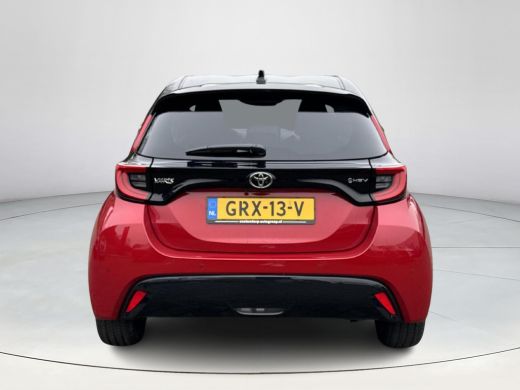 Toyota Yaris 1.5 Hybrid 130 Executive | Navigatie | Apple CarPlay/Android auto | Achteruitrijcamera ActivLease financial lease