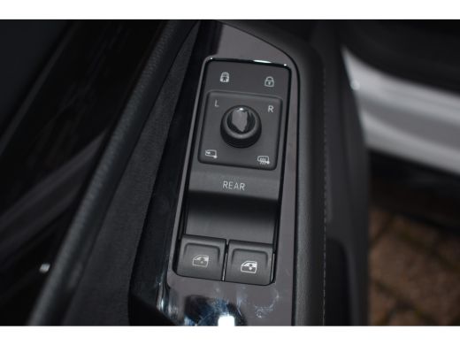 Volkswagen ID.7 Tourer Volkswagen 77kWh 286PK Pro Business | TREKHAAK | NAVIGATIE | 20 INCH ActivLease financial lease