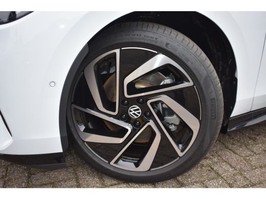 Volkswagen ID.7 Tourer Volkswagen 77kWh 286PK Pro Business | TREKHAAK | NAVIGATIE | 20 INCH ActivLease financial lease
