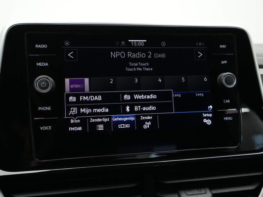 Volkswagen T-Roc 1.5 TSI 150pk DSG R-Line Private Lease 598,- pm obv 10.000km/48mnd 263 ActivLease financial lease