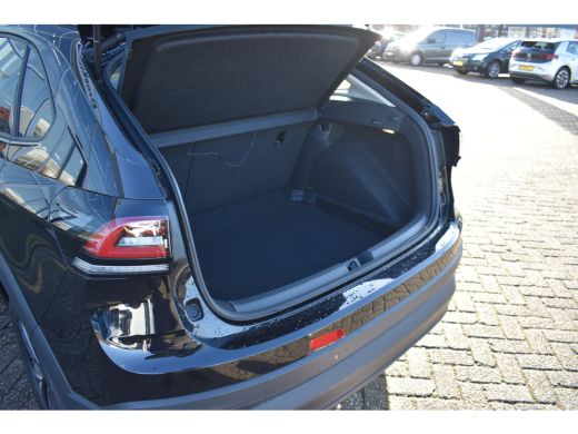 Volkswagen Taigo Volkswagen 1.0 TSI Life Edition Automaat | Zijruiten achter en achterruit getint 65% lichtabsorbe... ActivLease financial lease