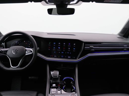 Volkswagen Touareg 3.0 TSi eHybrid 4MOTION Elegance 381PK DSG 360 gr. camera, head-up, leder, stoelventilatie, lucht... ActivLease financial lease