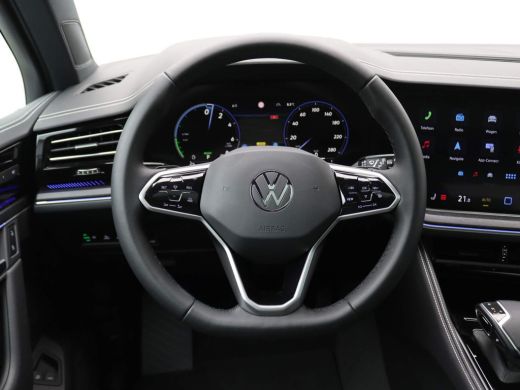 Volkswagen Touareg 3.0 TSi eHybrid 4MOTION Elegance 381PK DSG 360 gr. camera, head-up, leder, stoelventilatie, lucht... ActivLease financial lease