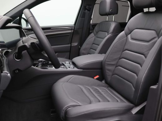 Volkswagen Touareg 3.0 TSi eHybrid 4MOTION Elegance 381PK DSG 360 gr. camera, head-up, leder, stoelventilatie, lucht... ActivLease financial lease